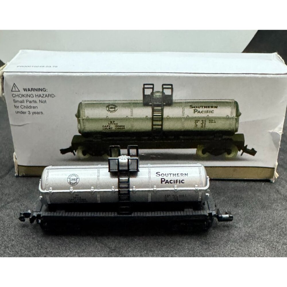 Southern Pacific Tank Car 1:64 Scale Model